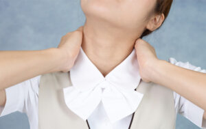 首のヘルニアで痛み